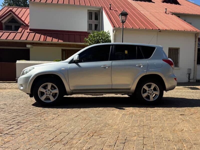 TOYOTA RAV4. Rav 4 lll (3). 4X4