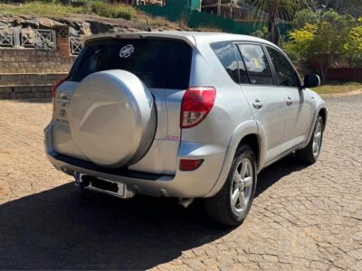 TOYOTA RAV4. Rav 4 lll (3). 4X4
